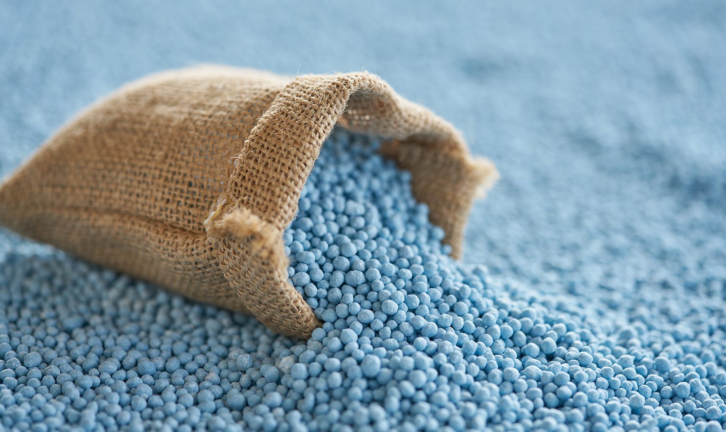 Powder applications for agrochemical