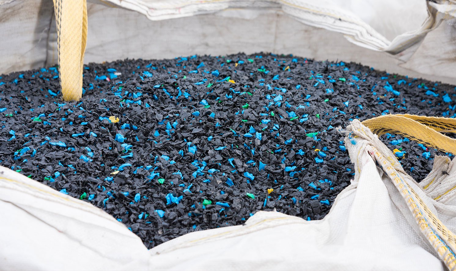 Feeding Recycling Materials