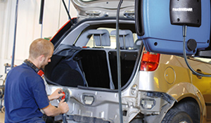 A perda de tempo para desenrolar cabos, localizar conexões ou resolver problemas causados por emaranhados compromete a produtividade dos trabalhadores e, é mais comum do que se imagina em ambientes industriais. | Saiba mais | Nederman