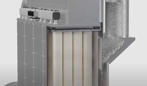 A forma dos elementos filtrantes em quadratura circular, otimiza o espaço da caixa do filtro, proporcionando a implementação de mais cartuchos, ou seja, mais fluxo de ar por m² - o que diminui o tamanho e o espaço de instalação, otimizando o sistema. | Saiba mais | Nederman