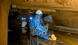 Muitas indústrias utilizam equipamentos de ventilação que não são dimensionados para os tipos de contaminantes presentes. | Saiba mais | Nederman