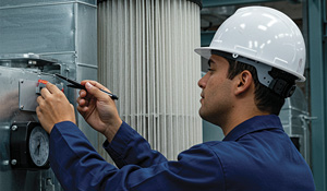 O ideal para implementar um sistema de despoeiramento industrial é você contratar uma empresa especializada em tratamento de ar industrial. | Saiba mais | Nederman