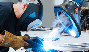 Conheça soluções eficientes para controlar e reduzir as emissões na indústria metalúrgica  | Saiba mais | Nederman