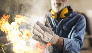 Poeiras são materiais sólidos reduzidos a pequenas partículas. Dentro do nosso conceito são produzidas por meio de atividades inerentes aos diferentes segmentos industriais. | Saiba mais | Nederman