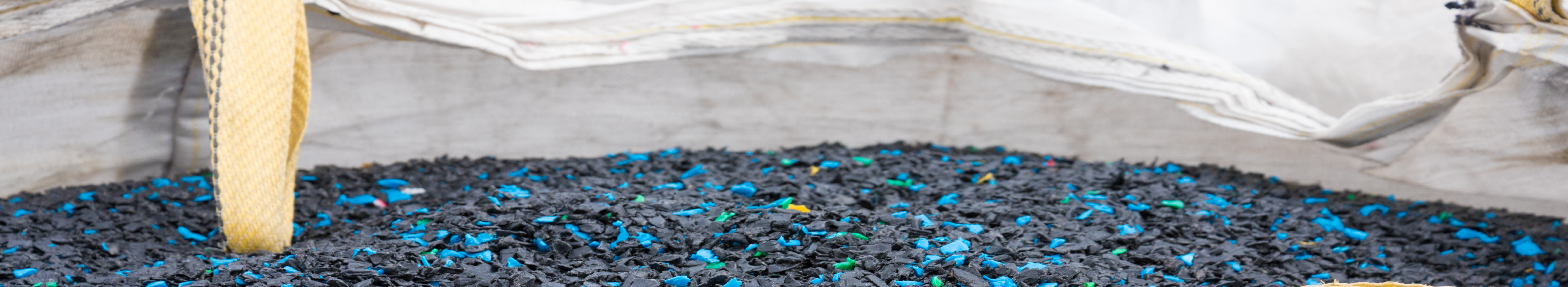 "Soluciones de extracción de polvo para empresas del sector de los materiales compuestos" (Default Alternate Text: "Productos Soluciones Industria Minera Procesamiento de Minerales")