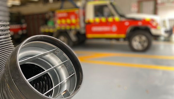 Udsugning af udstødningsgasser på branstation