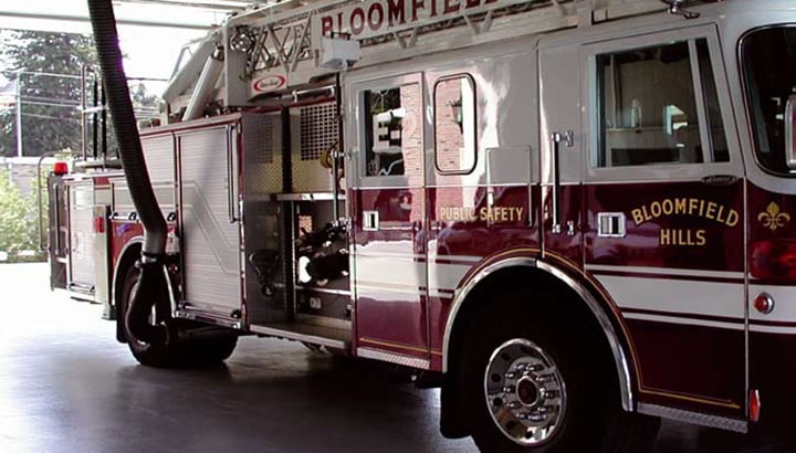 Fire and emergency vehicle exhaust system