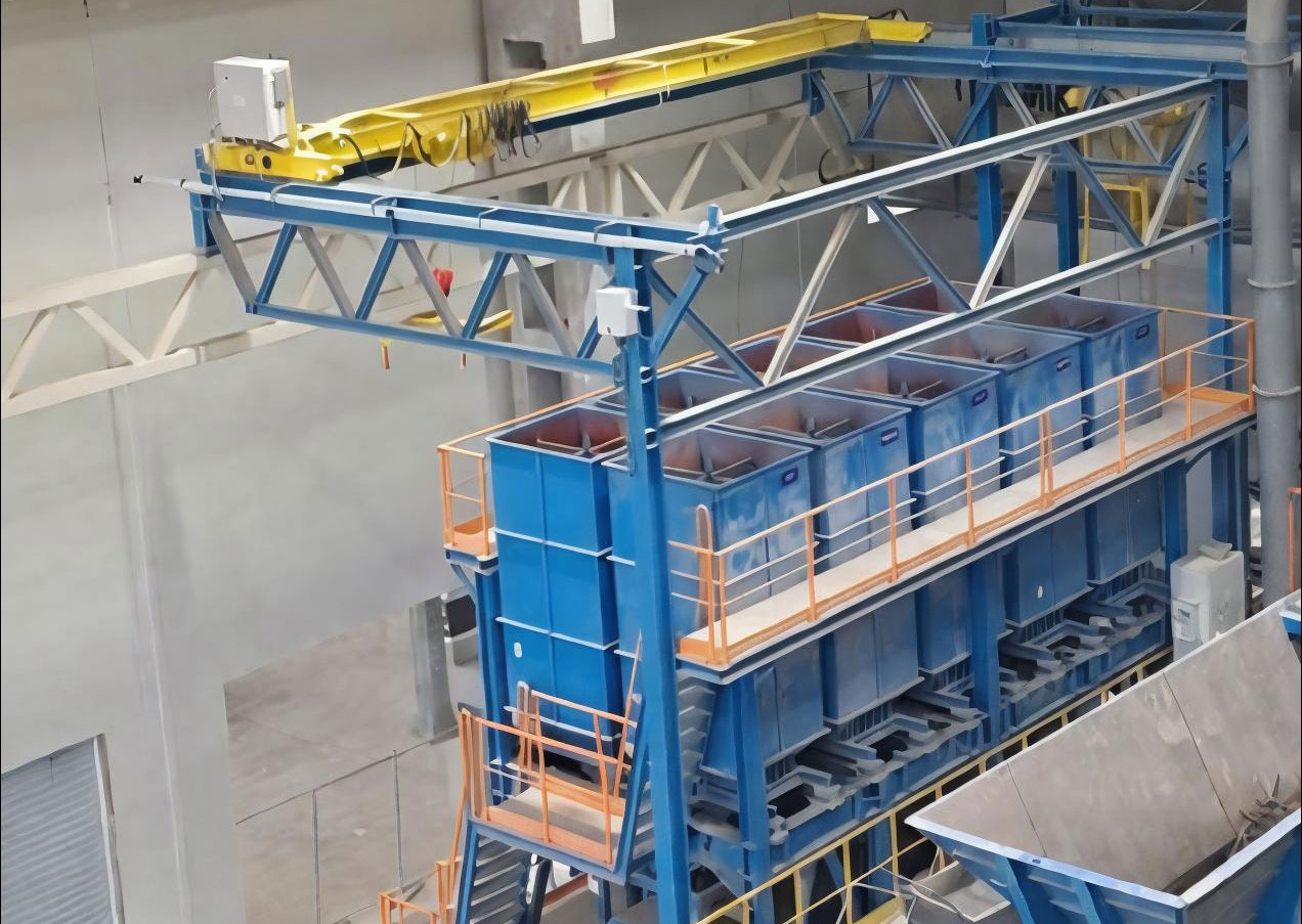 silos-multiple-hoppers-with-sales-belt-conveyor
