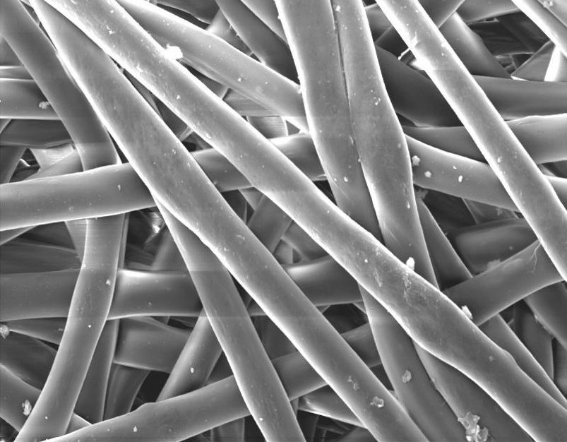 Fibras sintéticas hidrofóbicas