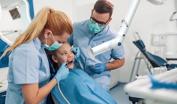 Proteção adicional para dentistas conheça a solução da Nederman