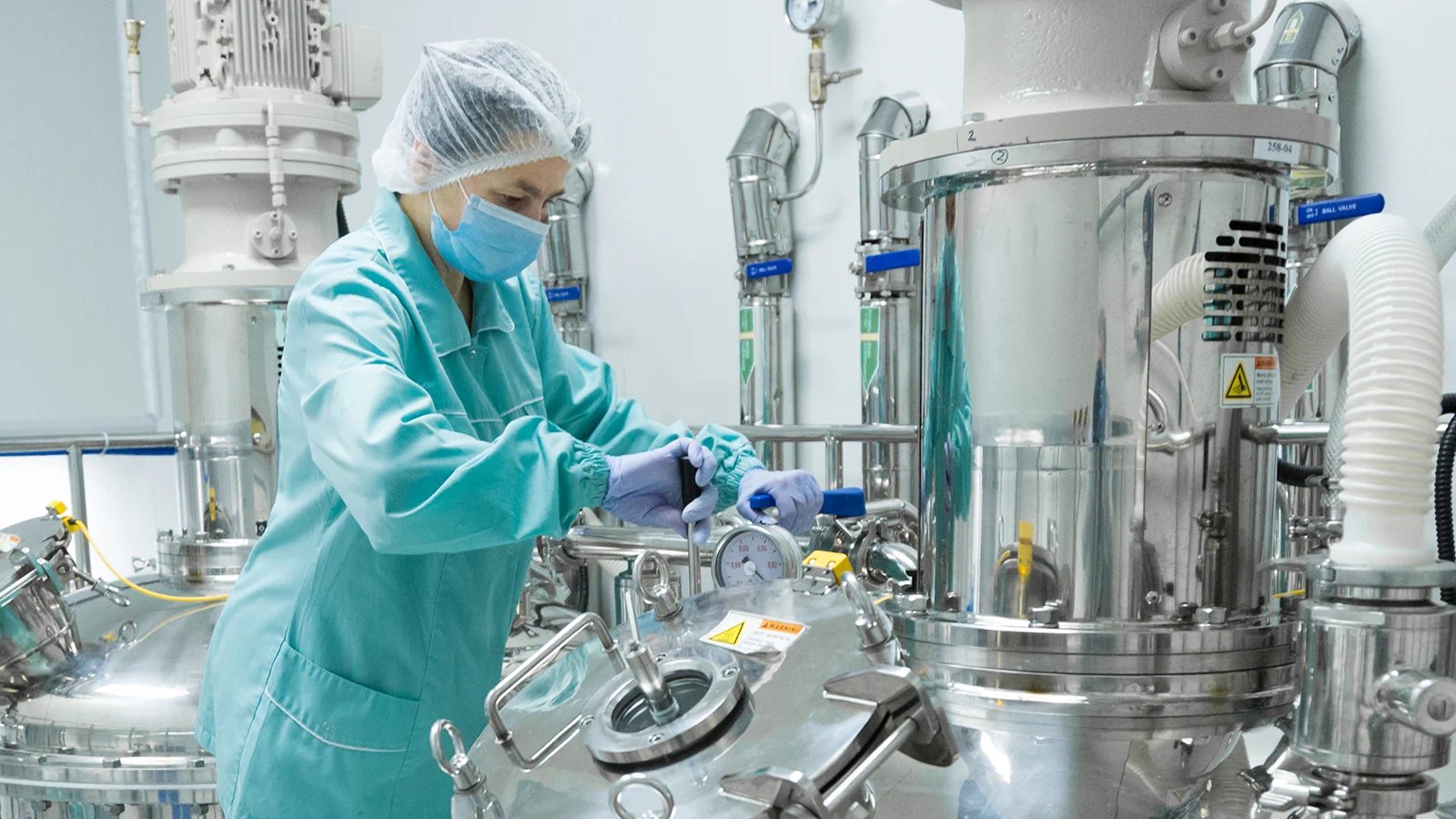 teaser_food_processing_industry_woman_worker