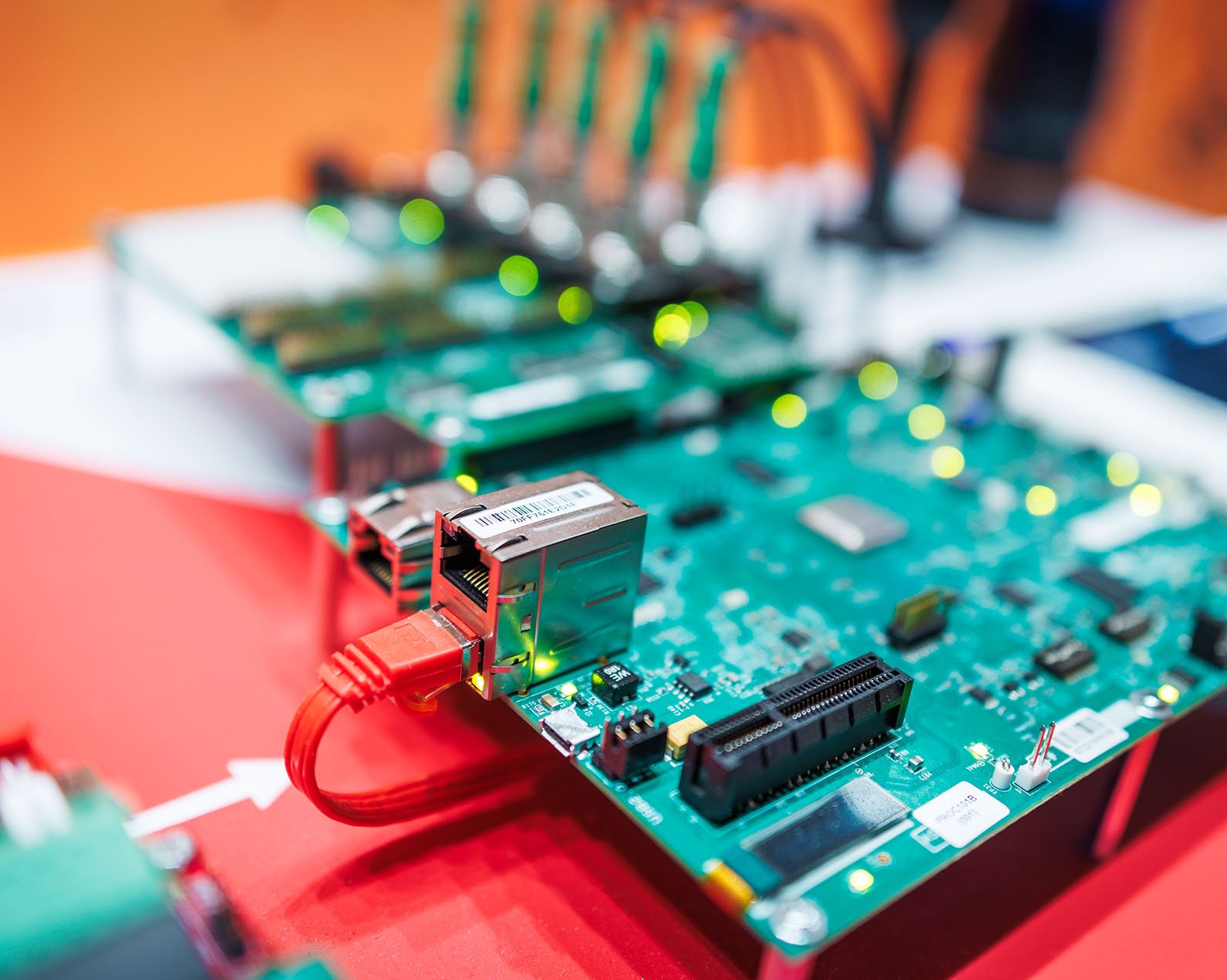 EW 2026 산업통신 컨버터·칩 신제품 총출동