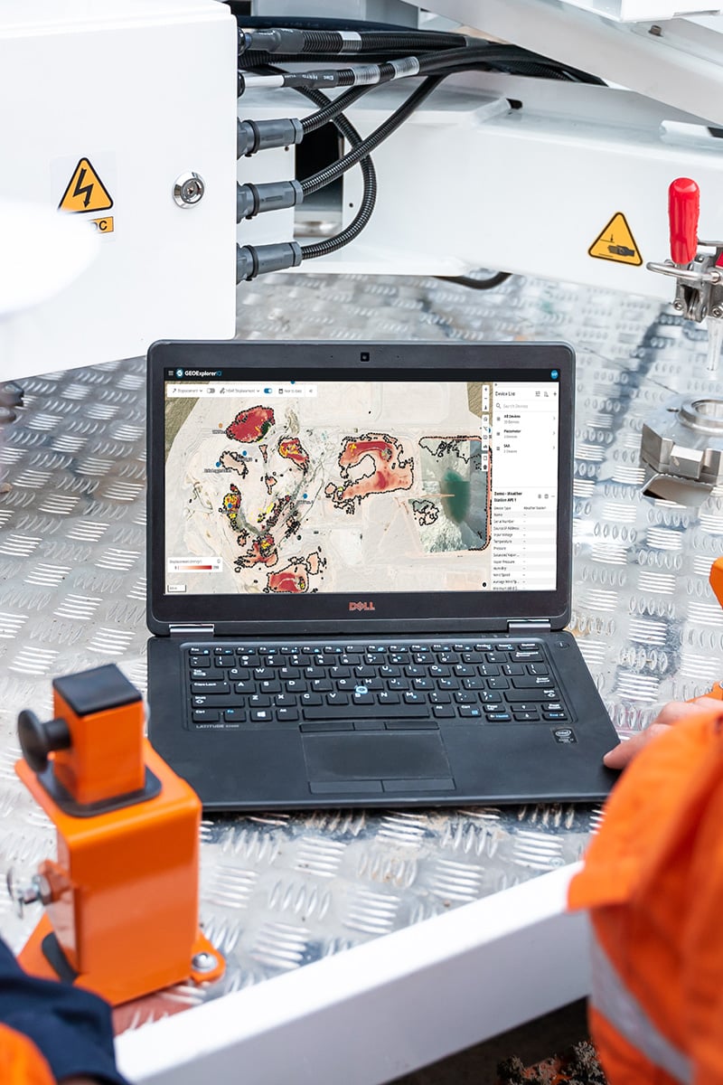 GEOExplorerIQ_INSAR_Laptop_1200_800_Hero_Image