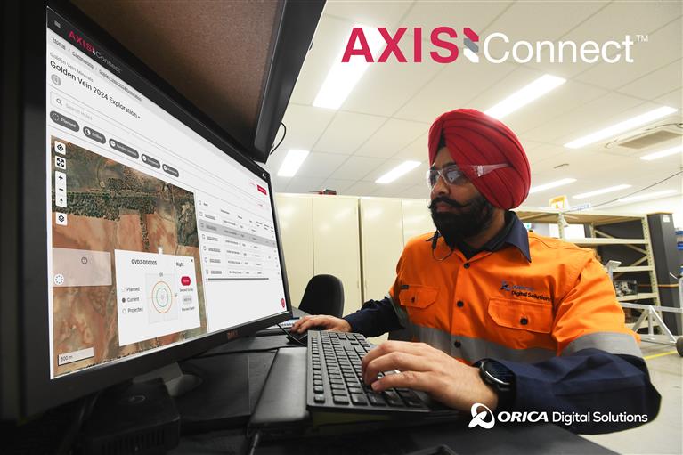 Hero Imagery_team_computer only_logos_AXIS Connect