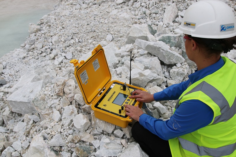 uni tronic™ 600 with RX wire offers strength and impact resistance for most metal mines WEB
