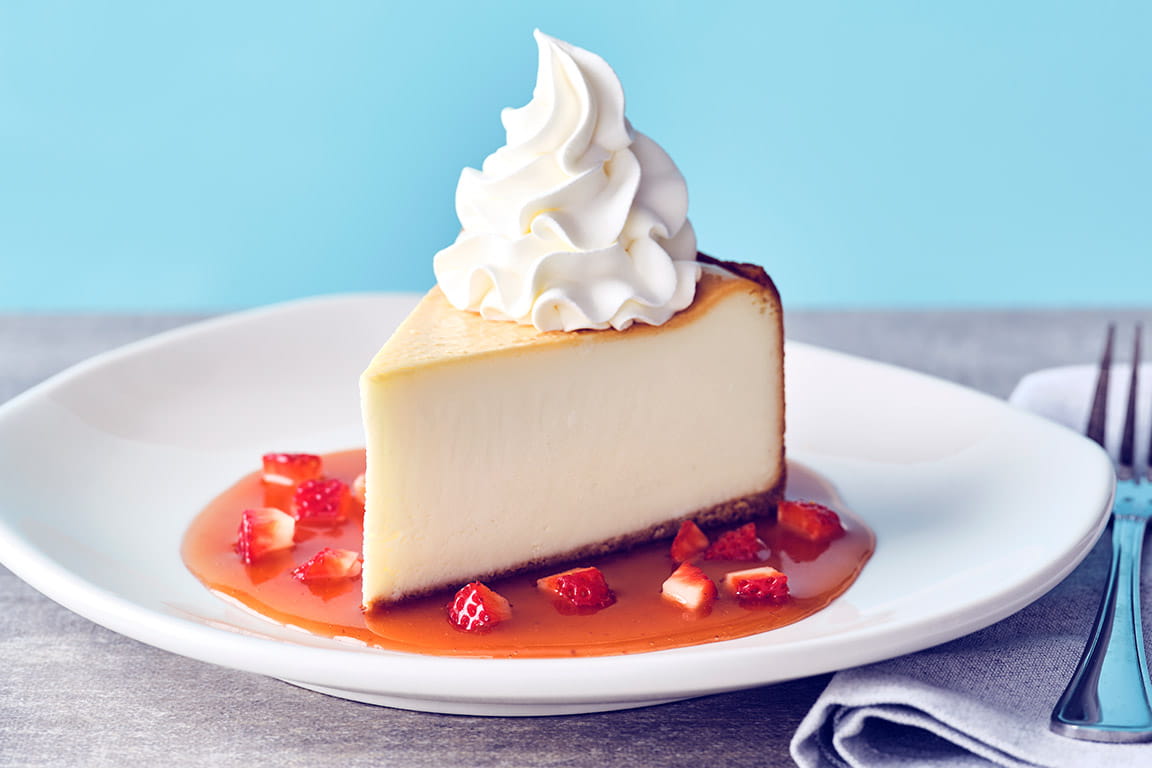 STRAWBERRY CARAMEL CHEESECAKE
