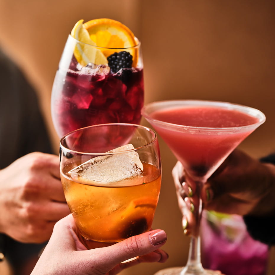 Carrabba's Italian Grill Happy Hour drinks and toast