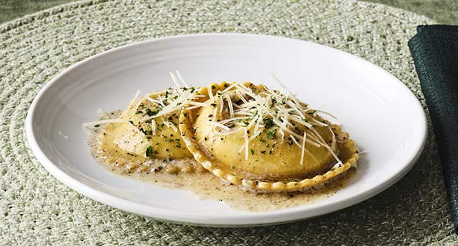 Cacio E Pepe Jumbo Ravioli