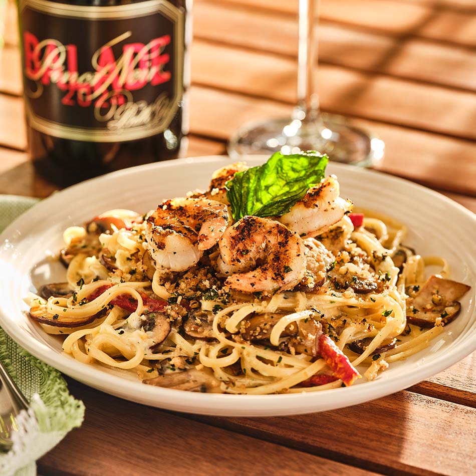 Linguine & Grilled Shrimp with Gorgonzola Cream Sauce