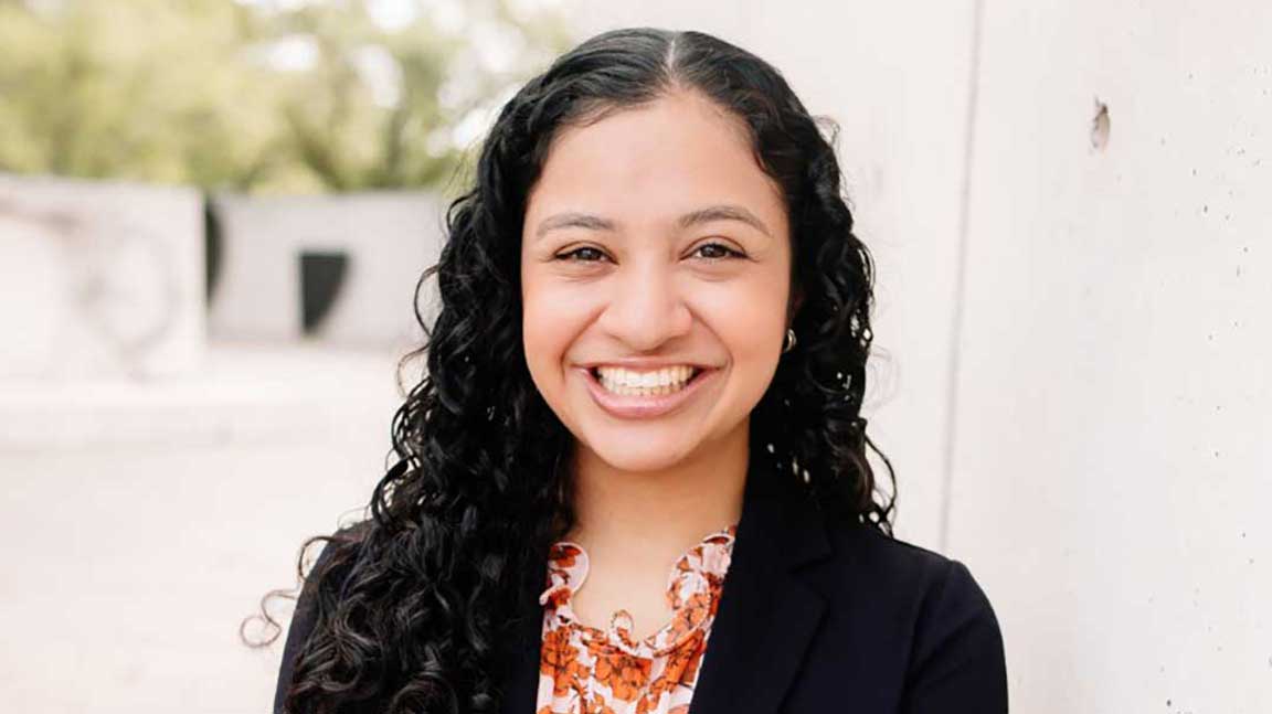 Leticia Garza headshot