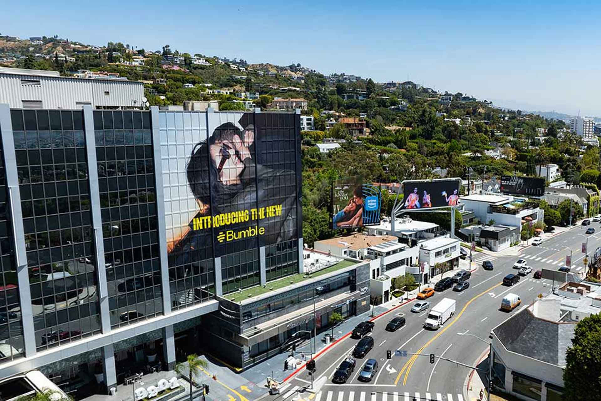 out of home wallscape advertising los angeles bumble