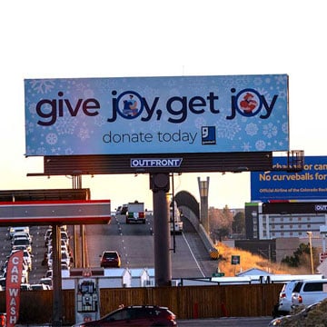 out of home billboard advertising holiday trends