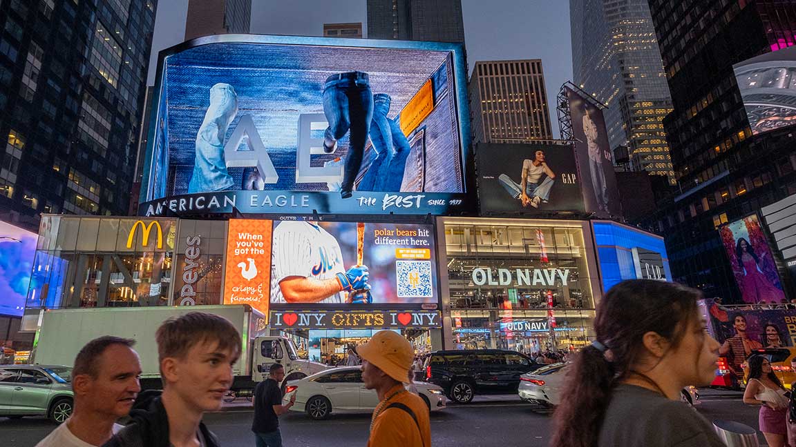 American Eagle XScape 3D billboard on the Digital Beast in Times Square