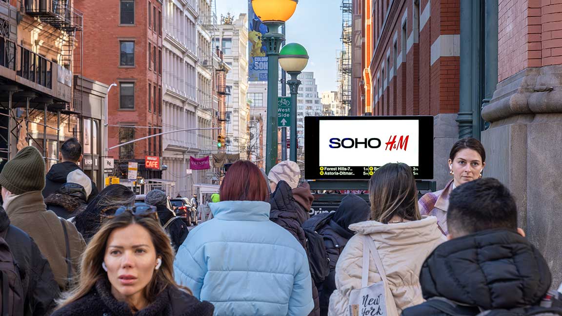 Soho H&M ad on NYC digital urban [panel
