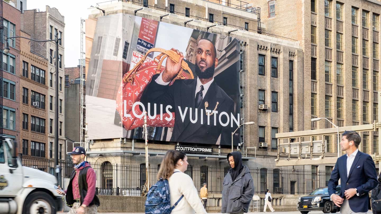 out of home wall advertising louis vuitton new york city