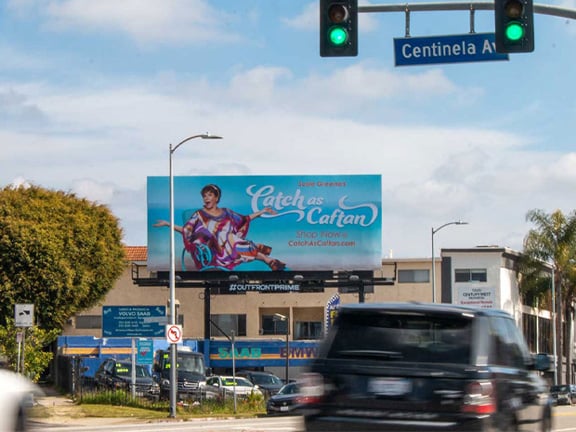 out of home billboard advertising curb your enthusiasm