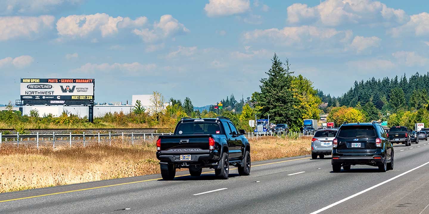 out of home billboard highway advertising in oregon