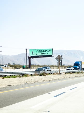 digital billboard out of home advertising in palm springs