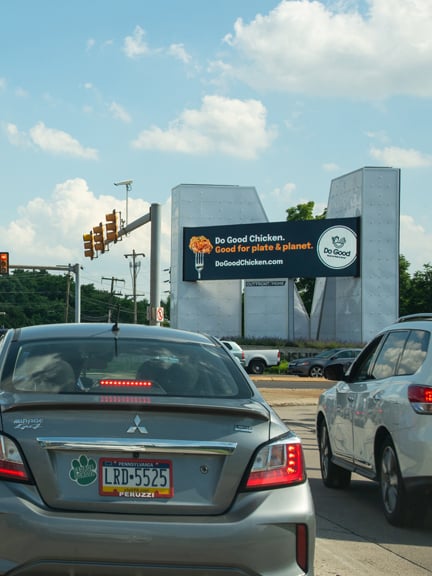 digital billboard out of home advertising for do good chicken in philadephia