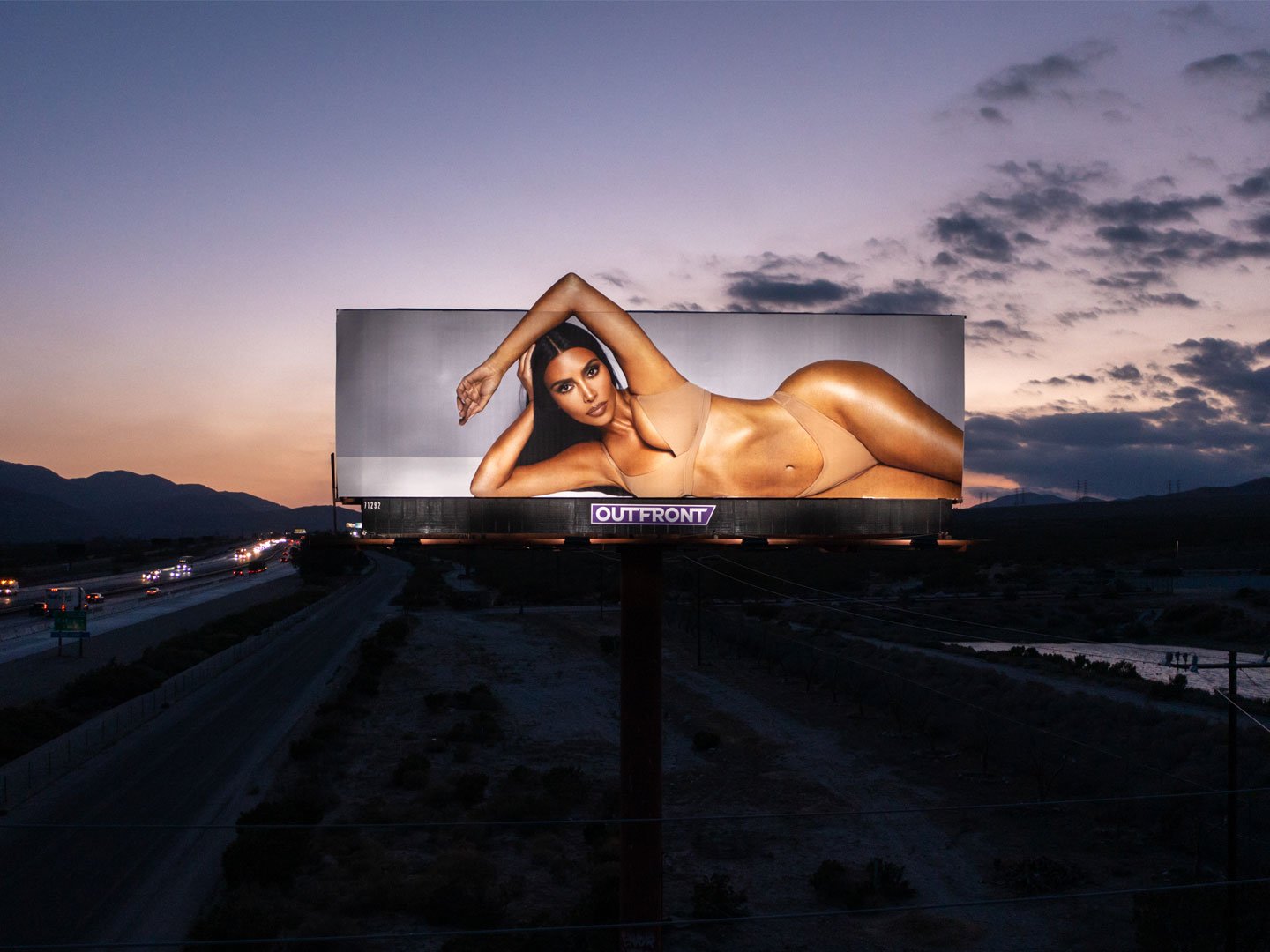 out of home billboard advertising palm springs