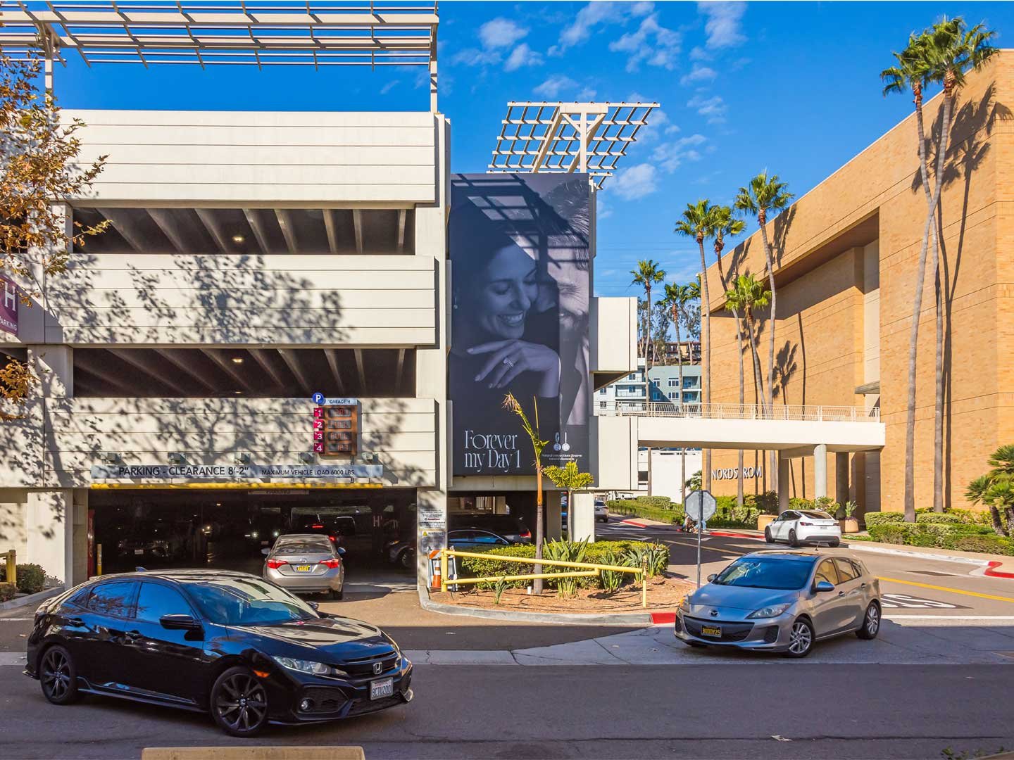 out of home wallscape advertising san diego de beers