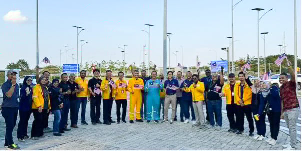 1554b6bf-eadb-42ac-a79d-d51ef5b7512a-picture1-2