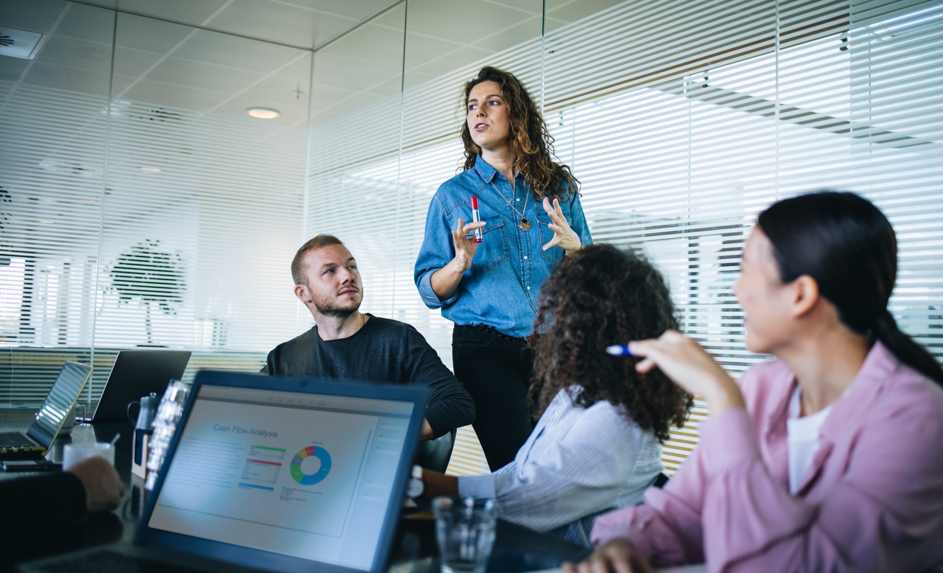 Digital-Sales-Bootcamp-1308966425