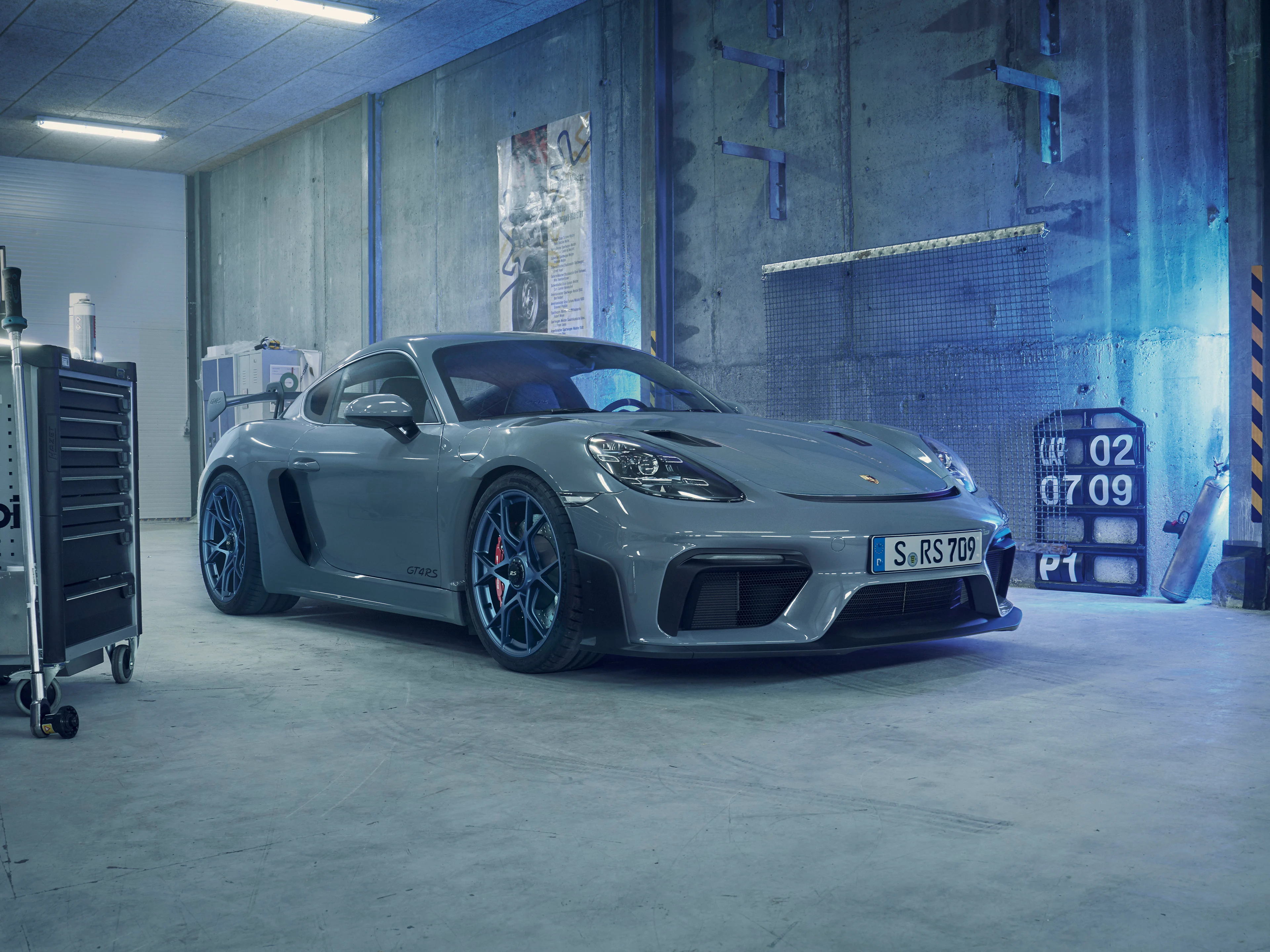 718 gt4 rs