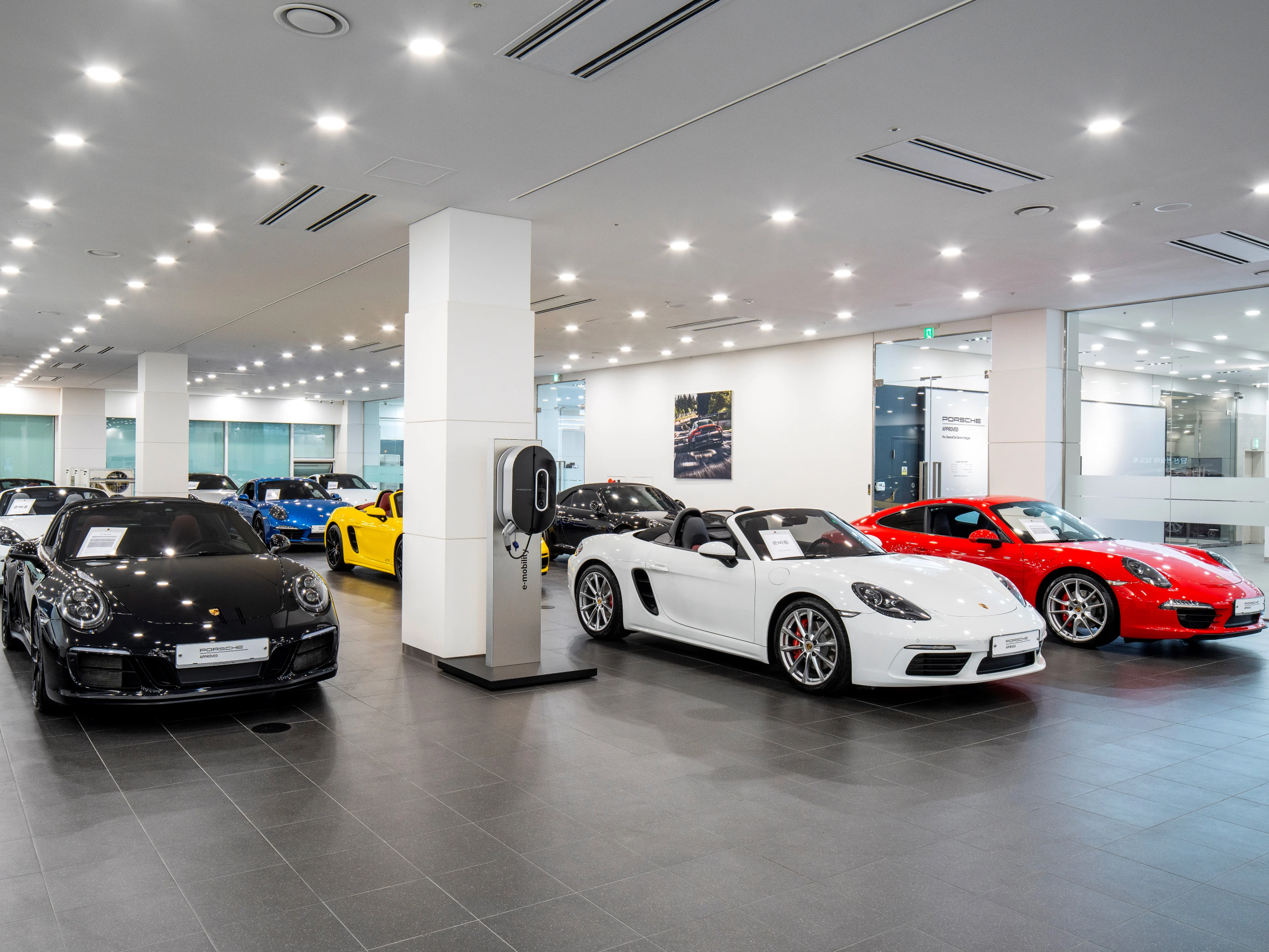 Porsche Approved Yangjae