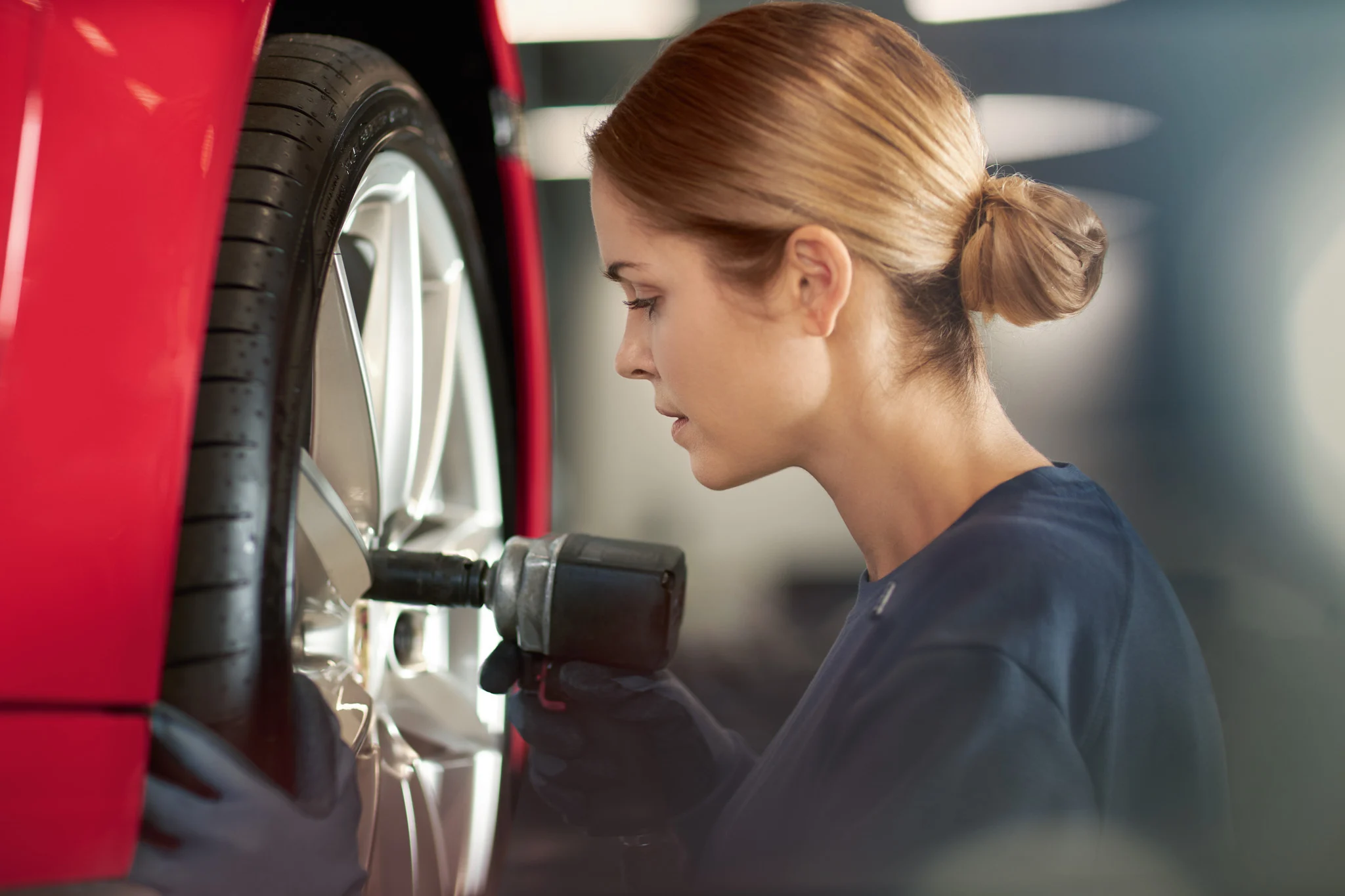 Servicing Car Tyre