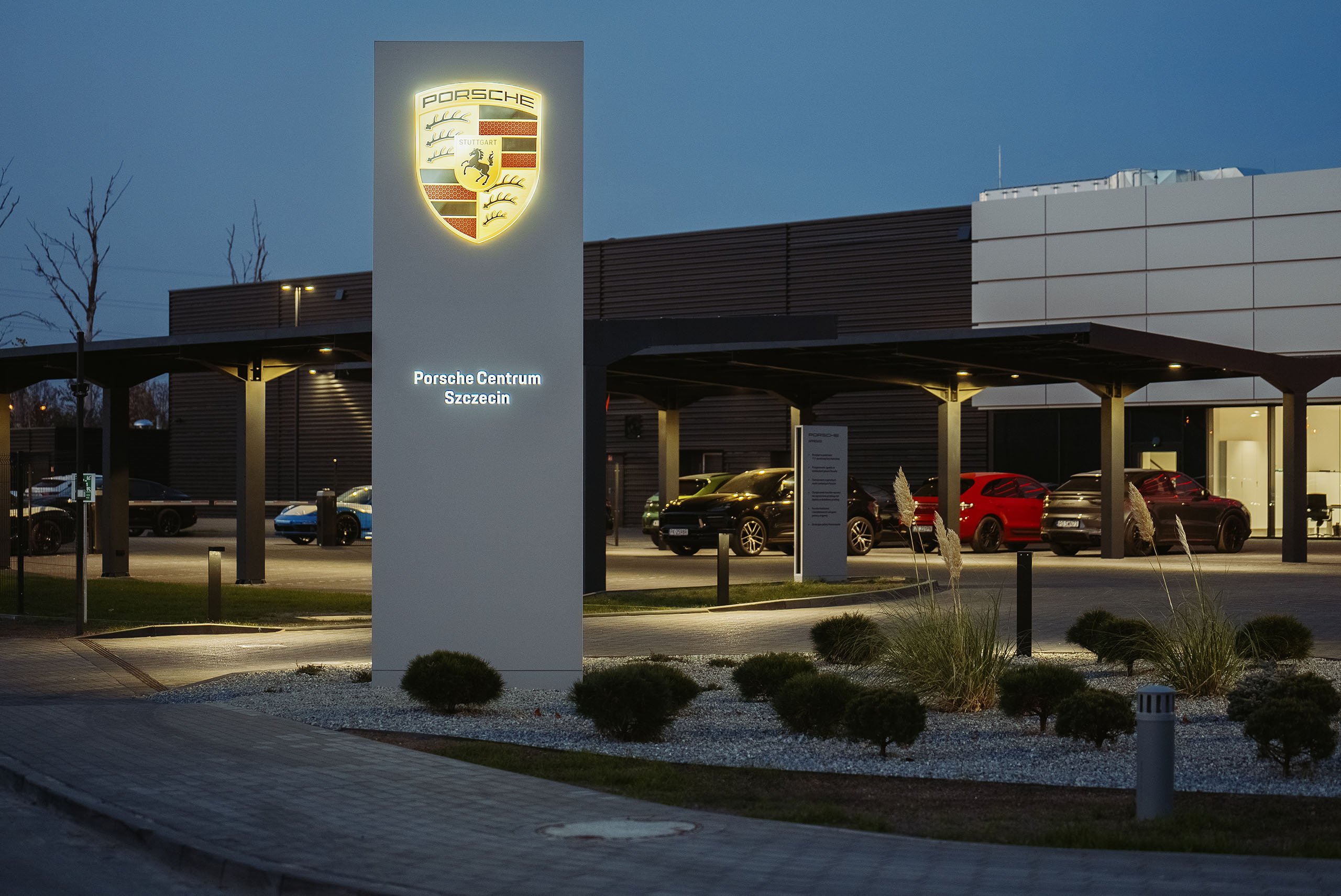 Porsche Centrum Warszawa Wawer