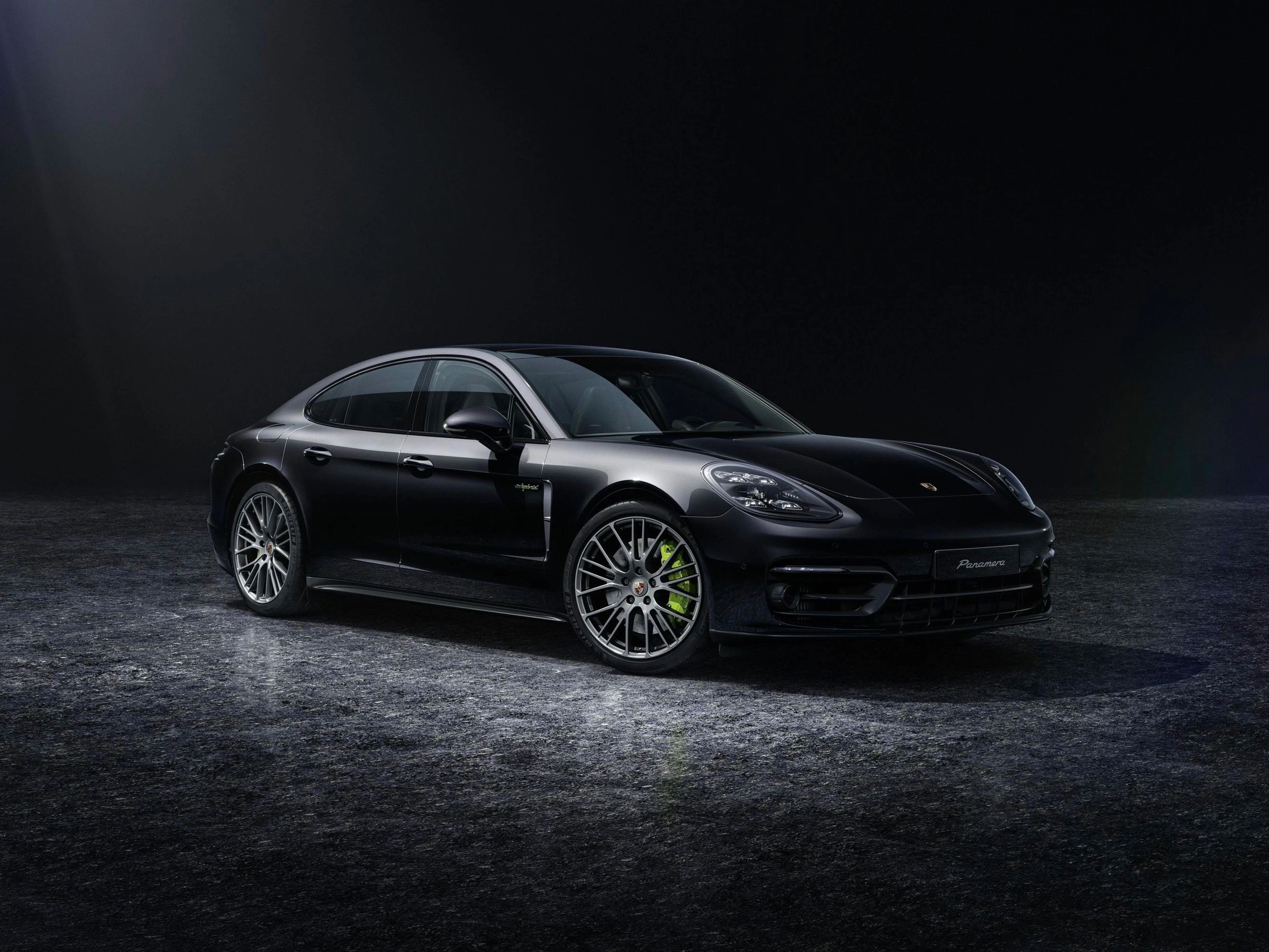 Porsche lanserar Panamera Platinum Edition
