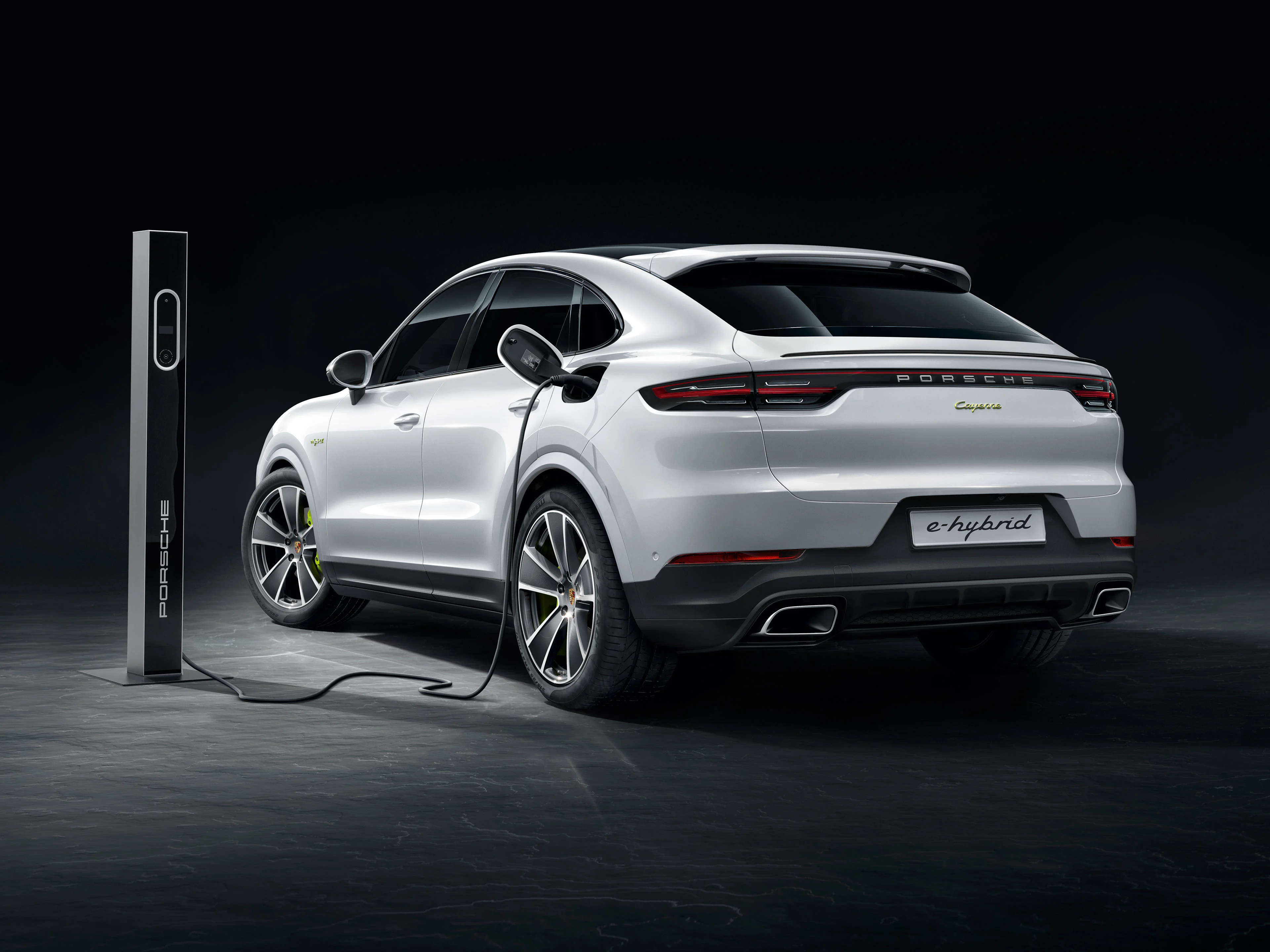 Porsche Cayenne e-hybrid coupe i studio