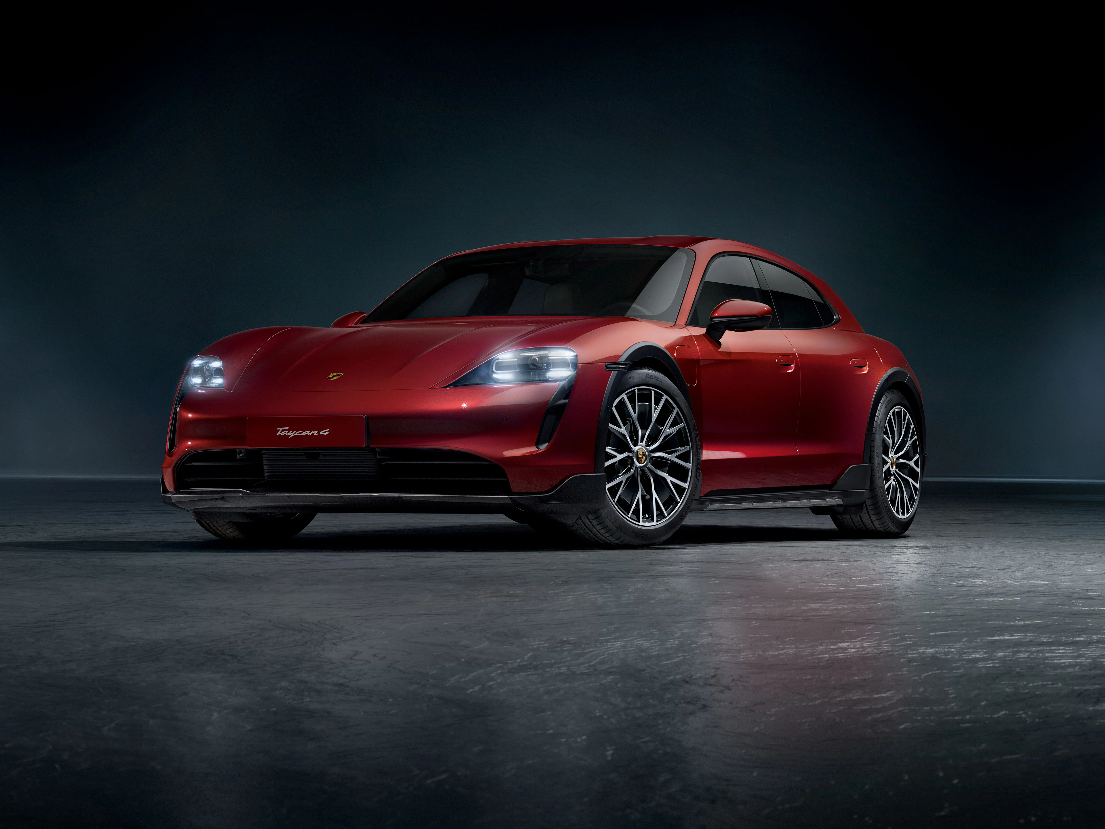 Porsche Taycan 4 Cross Turismo i studio