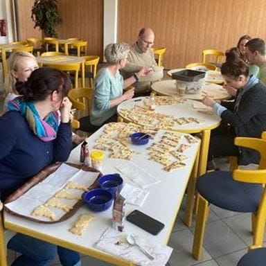 Easter cookies volunteer work Purmo Germany_400x400