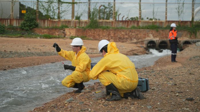 AQD-environmental-officials-inspecting-water-700x394px