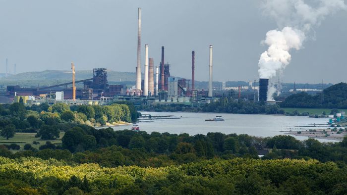 AQD-panoramic-view-of-duisburg-700x394px