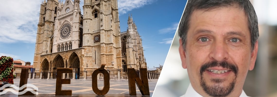 Leon’s cathedral with photo of Rafael Zarate