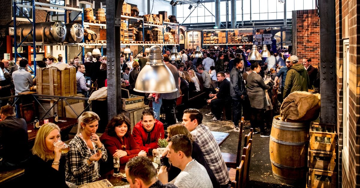 Brouwerij vol mensen