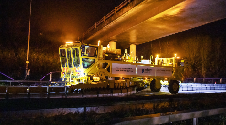 lindsay IIA 720 x 400 (3)